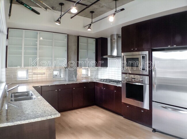 Foto del edificio - 2229 Blake St