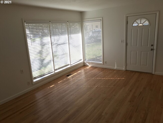 Foto del edificio - 2700 SW 123rd Ave