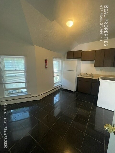 Foto del edificio - 417 Pearl St