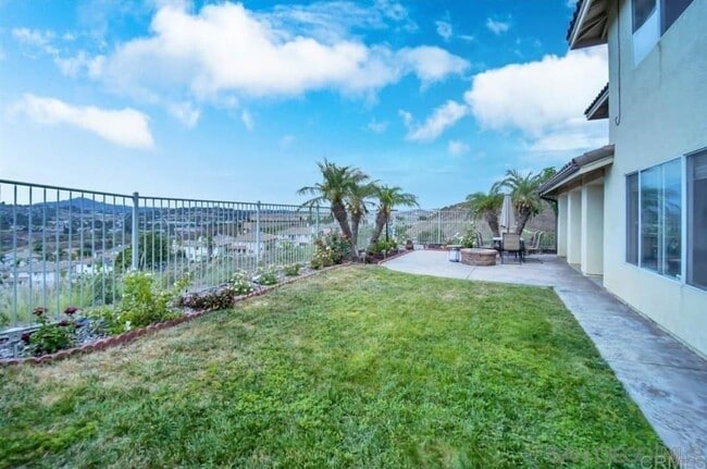 Building Photo - 10394 Valley Waters Dr