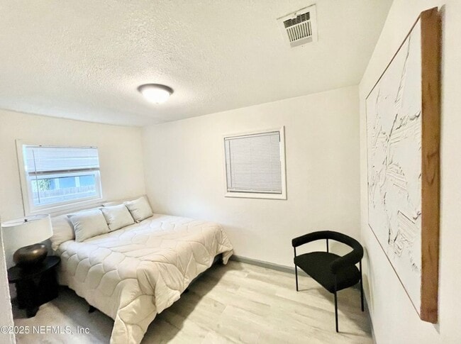 Foto del edificio - 7381 Fernandina Ave