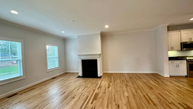 Foto del edificio - Greenville's West End, 3 BR, 2.5 BAs, Fenc...