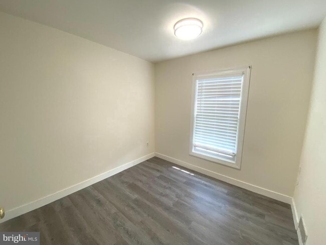 Foto del edificio - 6347 Battlement Way