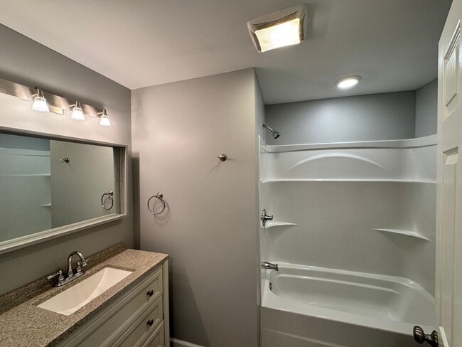 Building Photo - 202 Furbee Dr