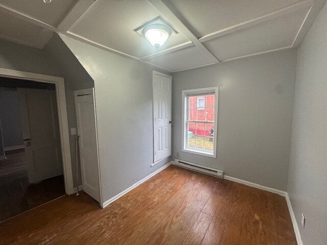 Building Photo - Move In Special 1/2 Off First Full Months' Rent with move in by 4/1/2026- Pet Friendly, Fenced-in...