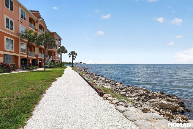 Building Photo - 5000 Culbreath Key Way