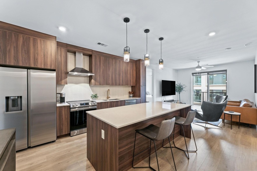 Foto principal - 1701 Simond Ave