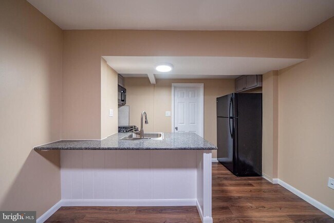 Foto del edificio - 2800 Edgmont Ave
