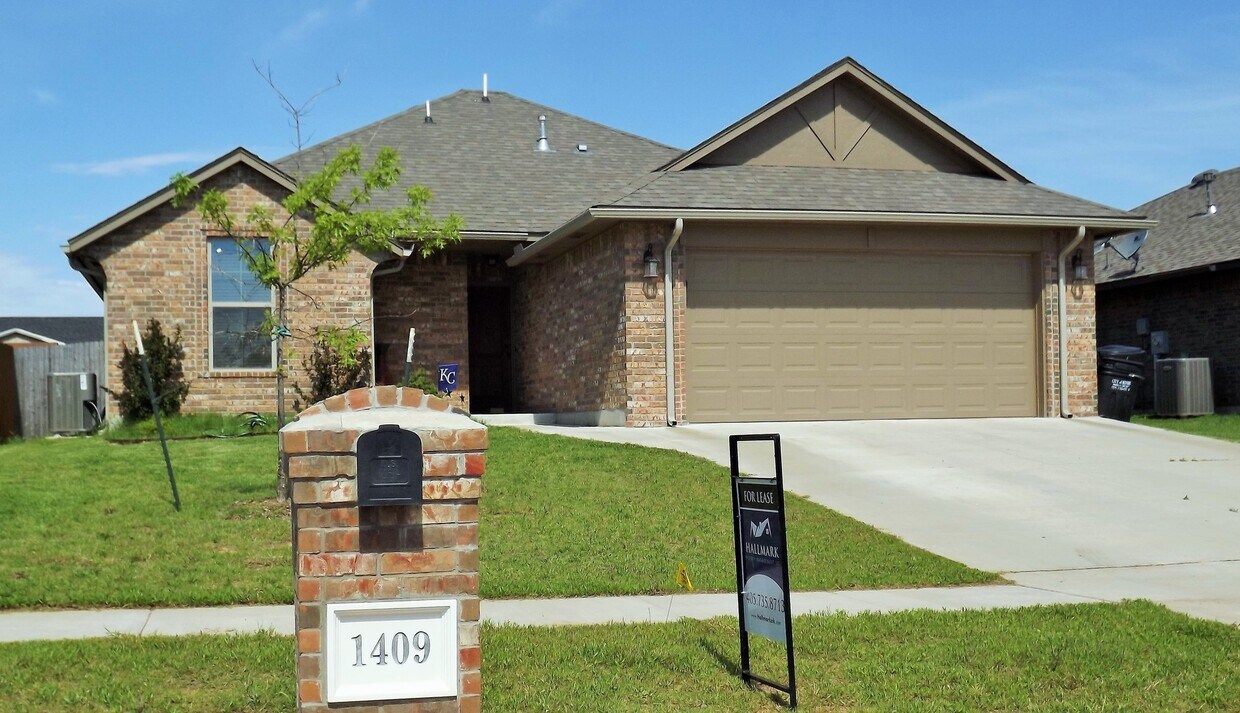 Primary Photo - 1409 Ginger Avenue, Moore, Ok. 73160 Storm...