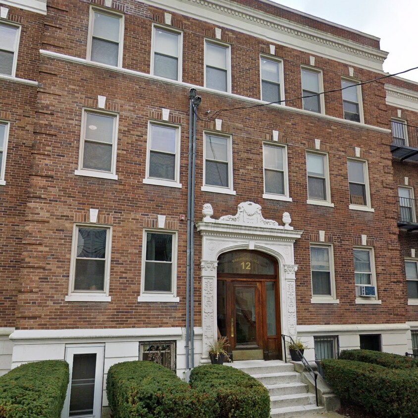Foto del edificio - 12 Ransom Rd