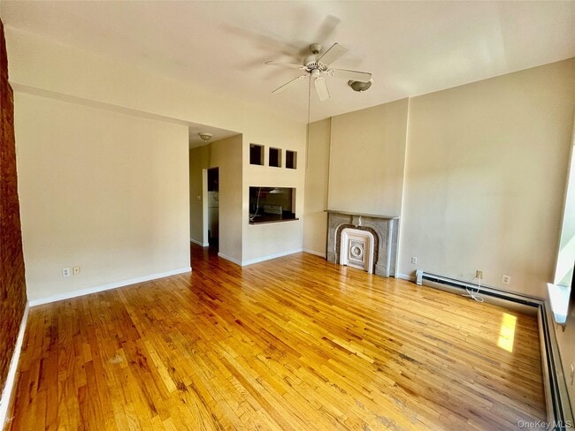 Building Photo - 25 E 126th St