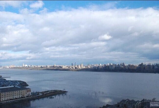 Foto del edificio - 7002 JFK Blvd E