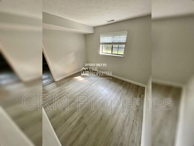 Building Photo - 2313 Centennial Ct E