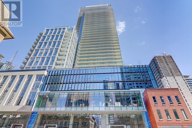 Building Photo - 3 Gloucester St