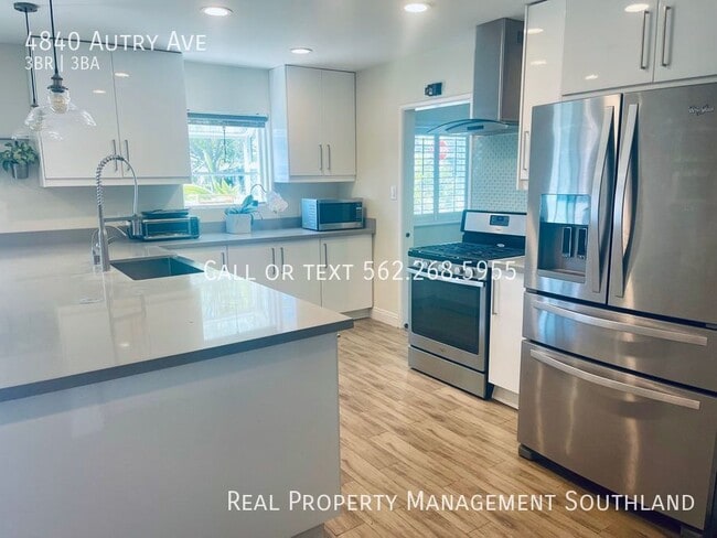 Building Photo - Remodelled 3 Bed 2 Bath Home in Lakewood!