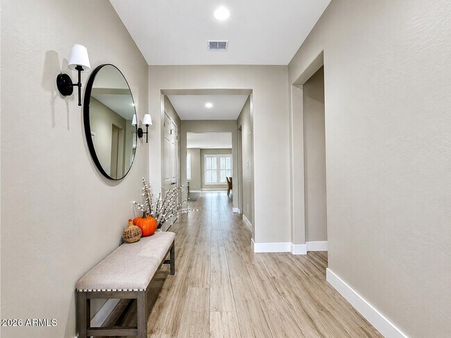 Foto del edificio - 25959 W Sands Dr