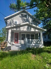 Building Photo - 275 Goodview Ave