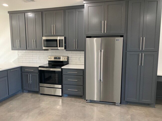 Foto del edificio - Newer Construction in McGregor