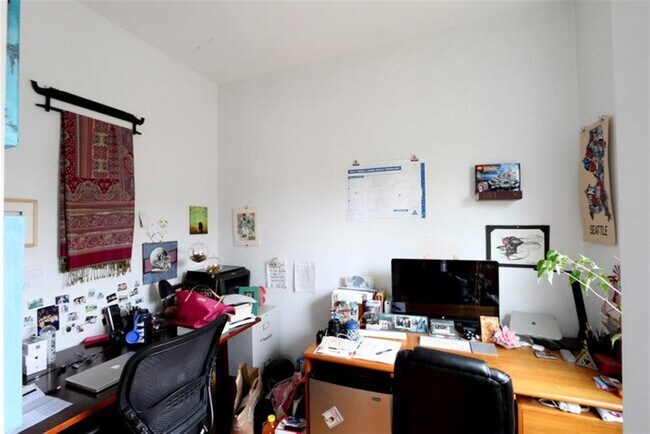 Building Photo - 21 Ellery St