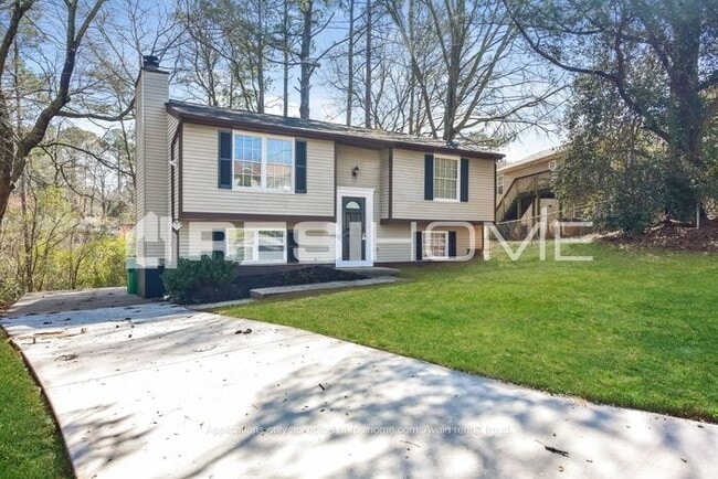 Photo - 2084 Kimber Trail (Stone Mountain, GA) House