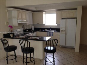 Building Photo - 3500 Coral Wy