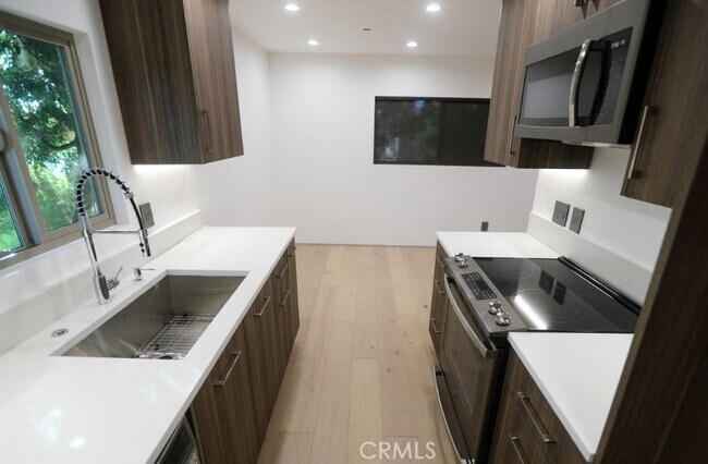 Foto del edificio - 5900 Murietta Ave