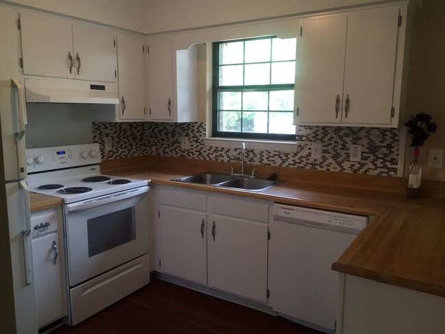 Building Photo - 3403 Maple Creek Ln