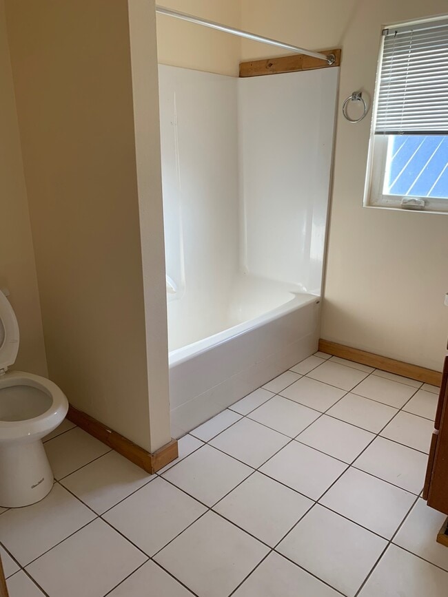 Foto del edificio - 213 S 28th St