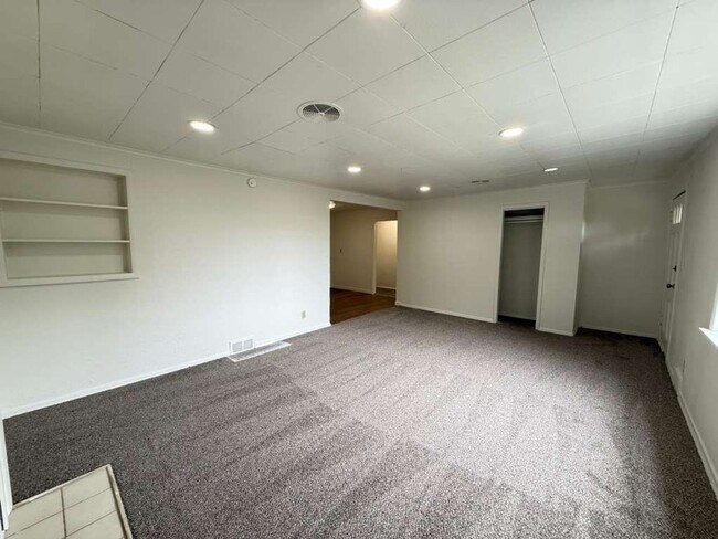 Foto del edificio - 3 Bedroom 1 Bathroom Greenwood Home!