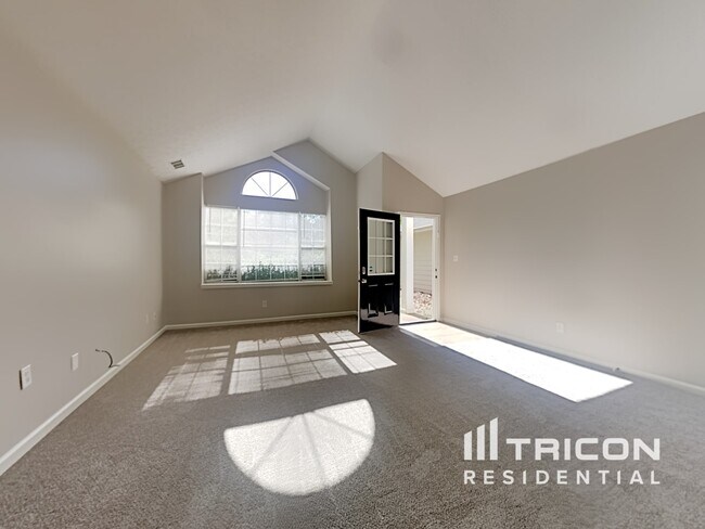 Foto del edificio - 4122 Autumn Lake Dr