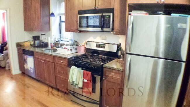 Foto del edificio - 63 Louis Prang St