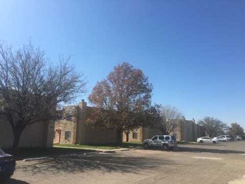 Primary Photo - 1712 W Summit St