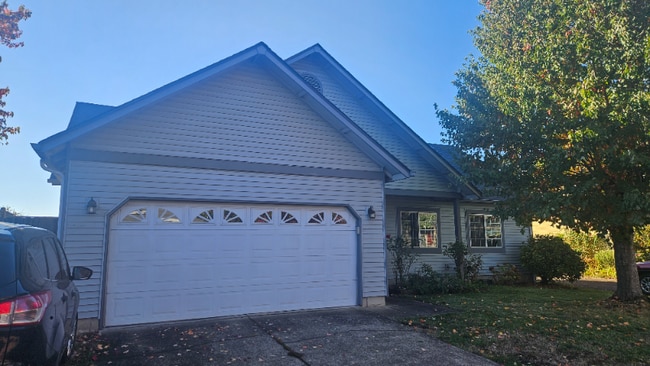 Building Photo - 2746 Chad Dr
