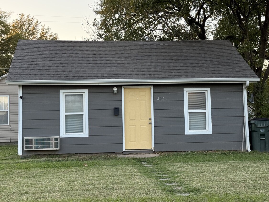 Foto principal - 402 N Cedar St