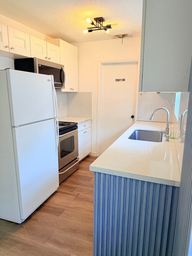 Foto del edificio - 331 SW 1st Ct