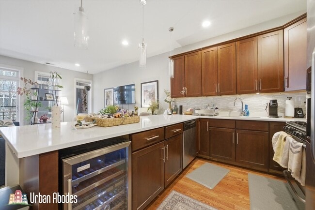 Foto del edificio - 2114 W Rice St