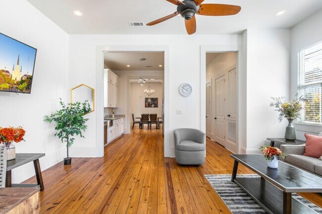 Foto del edificio - 1501 Robert C. Blakes Sr. Dr