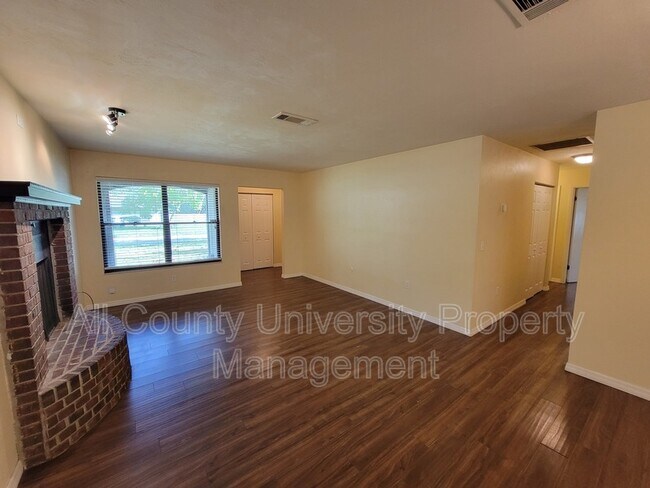 Foto del edificio - 4821 NW 33rd Pl