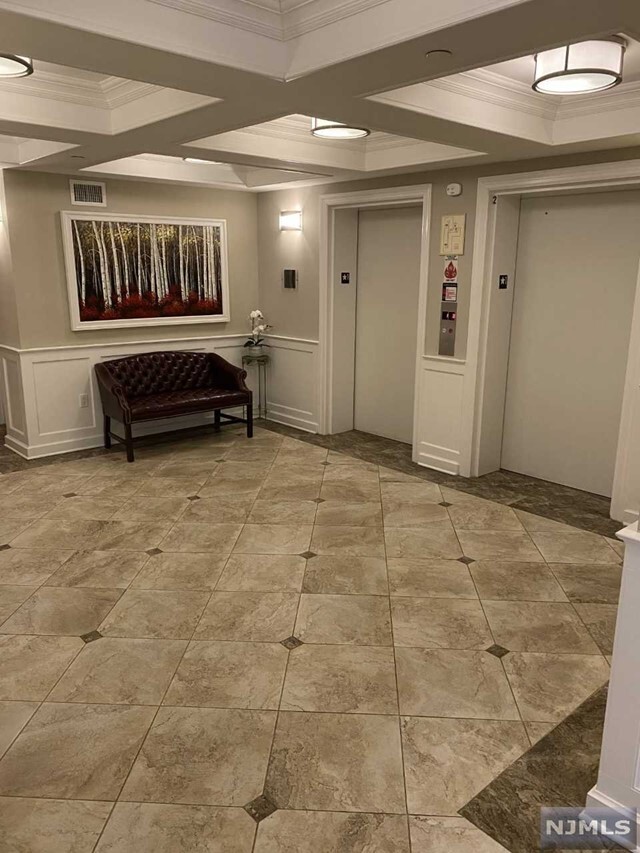 Foto del edificio - 102 Terrace Ave