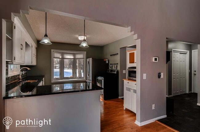 Building Photo - 310 Little John Drive
