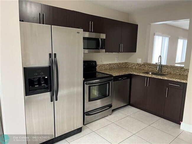 Foto del edificio - 6255 SW 47th Manor