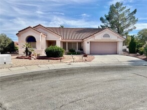 Building Photo - 2404 Floyd Ct