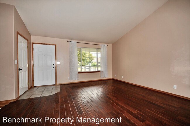 Building Photo - 5 br, 3 bath House - 1190 W Palouse Drive