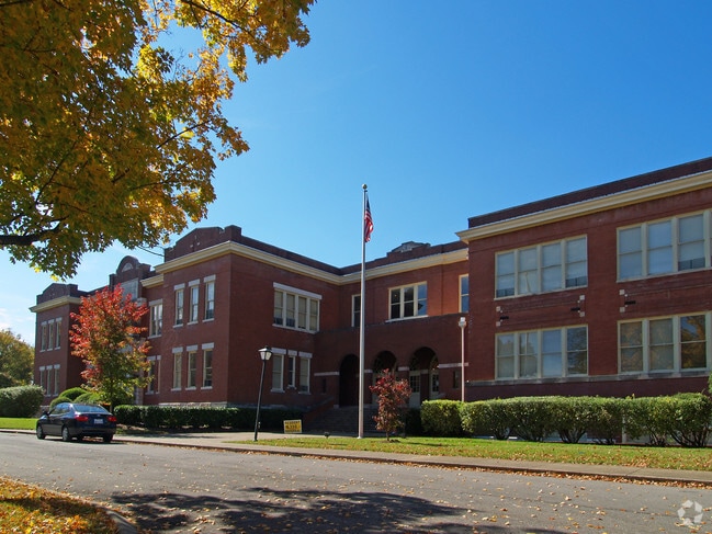 Greenwood Place - The Penn Warren