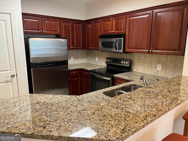 Foto del edificio - 3105 Village Blvd SE