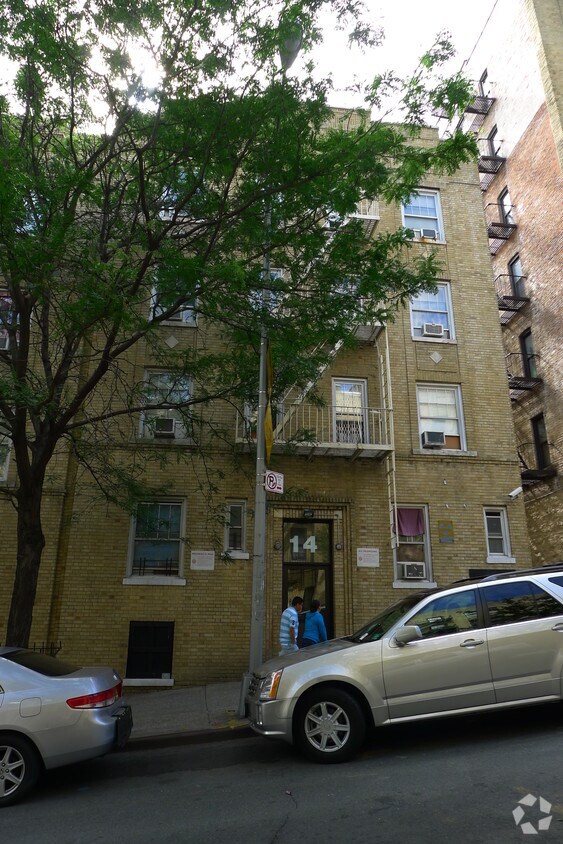 Foto del edificio - 14-26 Broadway Ter