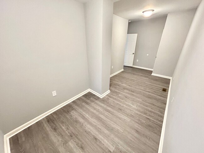 Building Photo - Anika Homes 2 Bedroom