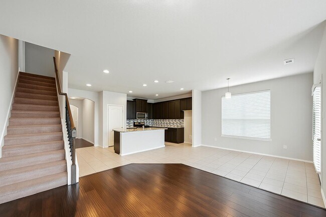 Foto del edificio - 1724 Long Meadow Rd