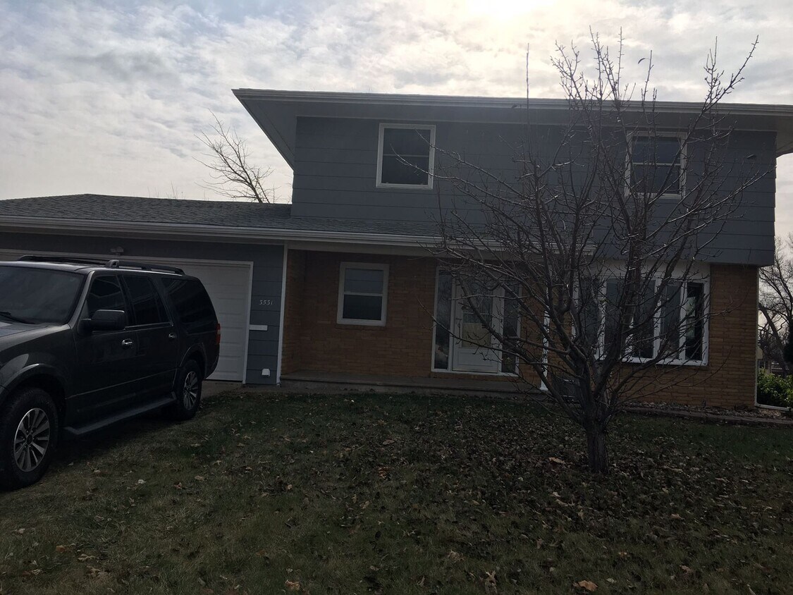 3531 1st Ave SW, Cedar Rapids, IA 52405 House Rental in Cedar Rapids