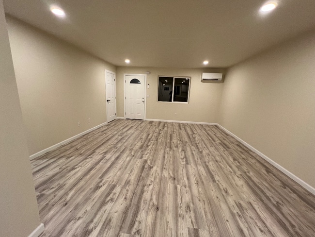 Building Photo - 1618 S 14th St